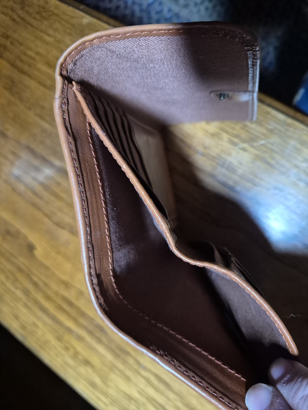 Fossil Women's Tan Leather Wallet Clutch - Picture 4 of 5